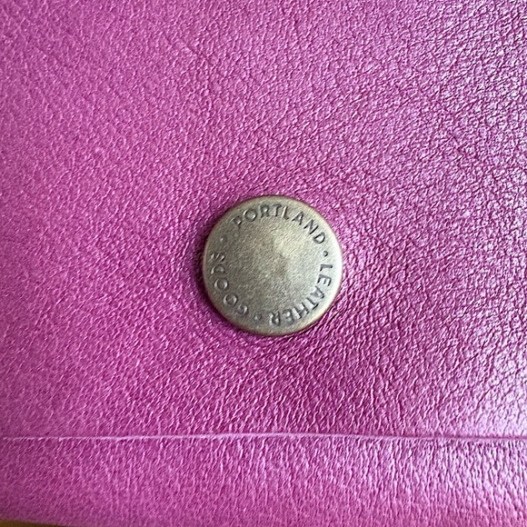 Portland Leather Purple rancher wallet EUC - Picture 2 of 10